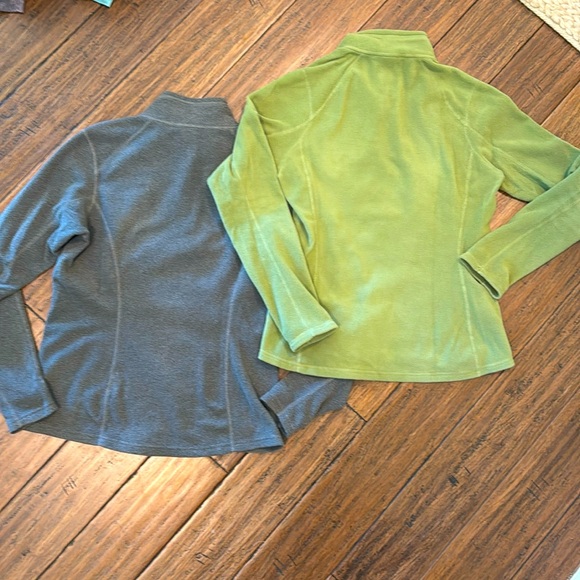 The North Face Quarter Zip Fleece Pullover - Picture 4 of 4